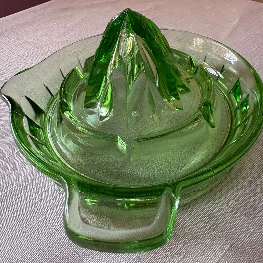 Vintage Green Depression Glass Citrus Juicer Reamer